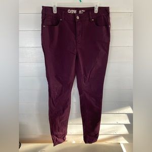 2/30 Maroon Warehouse One Mid-Rise Skinny Jeans